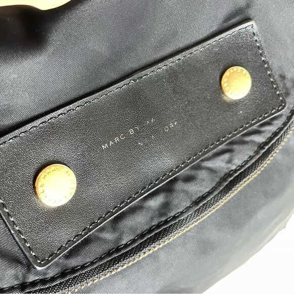 Marc Jacobs Preppy Natasha Nylon‎ Crossbody Bag - Picture 9 of 11